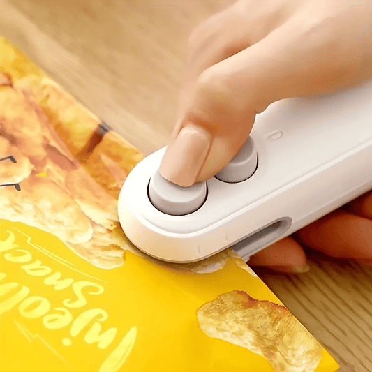 ✨Only 30 Left In Stock🤩2-in-1 Rechargeable Magnetic Snack Sealer Household Mini Sealing Machine